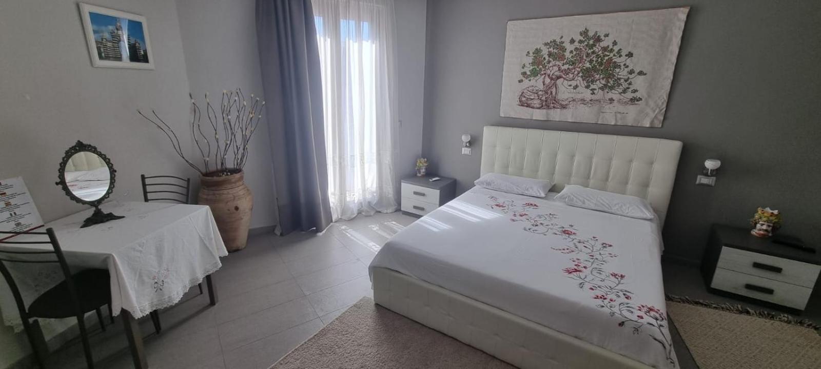 La Regina Di Saba Bed & Breakfast เปียซซา อาร์เมรีนา ภายนอก รูปภาพ