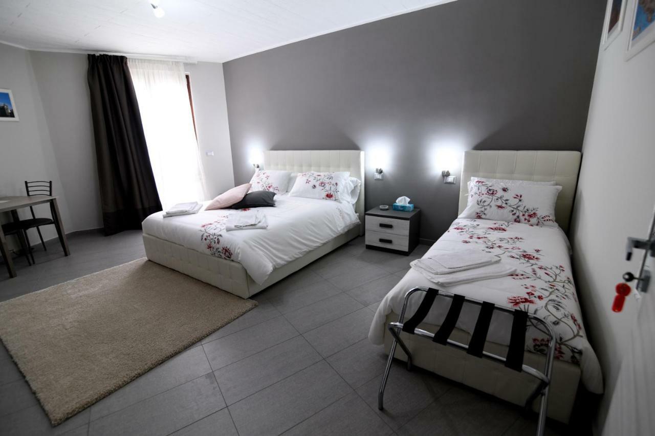 La Regina Di Saba Bed & Breakfast เปียซซา อาร์เมรีนา ภายนอก รูปภาพ