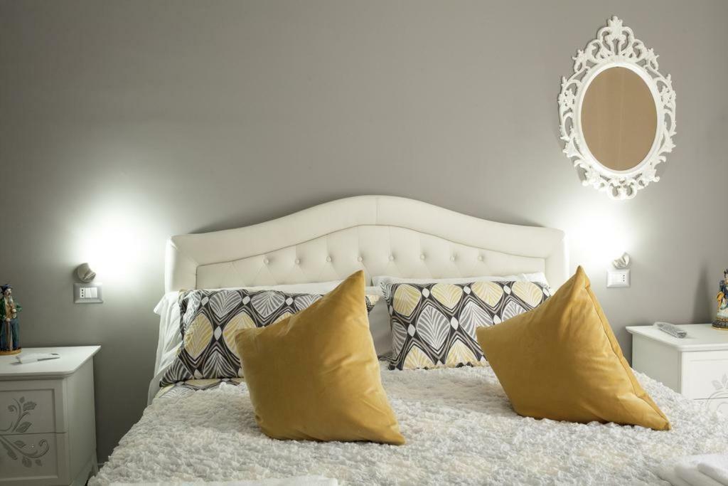 La Regina Di Saba Bed & Breakfast เปียซซา อาร์เมรีนา ภายนอก รูปภาพ